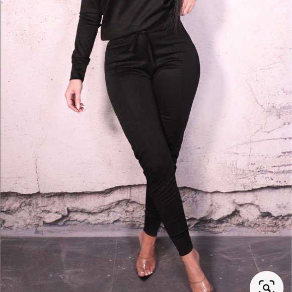 Sale  🎈🎈NWTs All black lounge set /jogger set - Picture 12 of 12